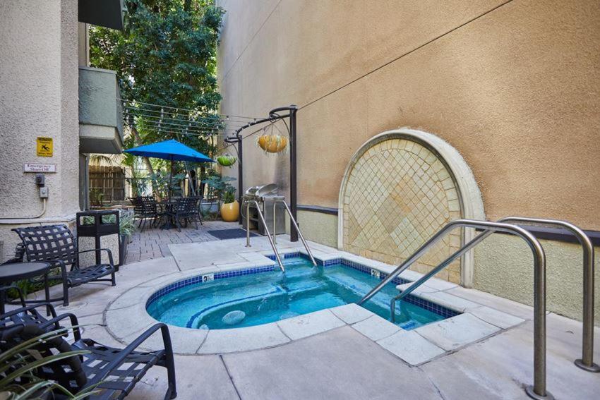 Beverly Hills Gem 1 Bedroom With Parking 218 Appart hôtel